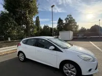 Gebraucht Ford Focus Trend 105 PS (77 kW) 2013 Weiß Limousine