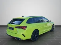 Gebraucht Skoda Octavia RS 245 PS (180 kW) 2024 Mambagrün Kombi