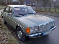 Gebraucht Mercedes 250 129 PS (94 kW) 1978 Limousine