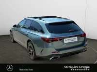 Gebraucht Mercedes E300 AMG 313 PS (230 kW) 2025 Lack verdesilber Kombi