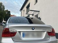 Gebraucht BMW 318 143 PS (105 kW) 2008 Grau Limousine