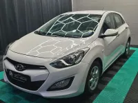 Gebraucht Hyundai i30 Classic 99 PS (72 kW) 2015 Weiß Limousine