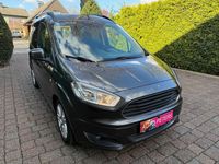 Gebraucht Ford Tourneo Courier Titanium 101 PS (74 kW) 2016 Grau Van / Kleinbus