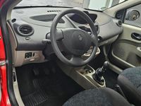 Gebraucht Renault Twingo 60 PS (44 kW) 2009 Rot Kleinwagen