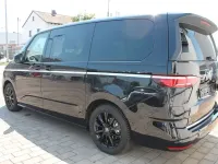 Gebraucht VW Multivan Highline 204 PS (150 kW) 2025 Schwarz Van / Kleinbus