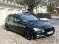 Gebraucht BMW 330 Sport Line 258 PS (189 kW) 2013 Schwarz Kombi