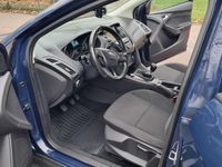 Gebraucht Ford Focus Trend 105 PS (77 kW) 2015 Blau Kombi