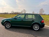 Gebraucht VW Golf IV 75 PS (55 kW) 1998 Grün Kleinwagen