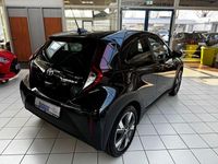 Neu Toyota Aygo X Active 116 PS (85 kW) 2026 Schwarz SUV