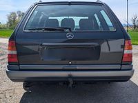 Gebraucht Mercedes E320 220 PS (161 kW) 1995 Schwarz Kombi