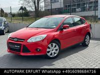 Gebraucht Ford Focus Champions Edition 125 PS (91 kW) 2013 Rot Limousine