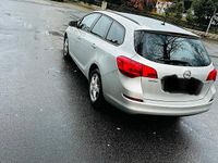 Gebraucht Opel Astra 131 PS (96 kW) 2012 Silber Kombi