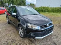 Gebraucht VW Polo Cross 105 PS (77 kW) 2014 Deep black perleffekt Kleinwagen