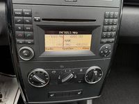 Gebraucht Mercedes A160 82 PS (60 kW) 2012 Schwarz Kleinwagen