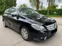 Używany Mercedes B200 156 KM (114 kW) 2012 Czarny Minivan
