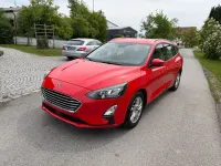 Gebraucht Ford Focus Cool & Connect 101 PS (74 kW) 2021 Rot Limousine