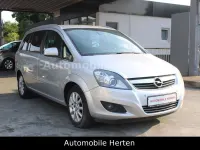Gebraucht Opel Zafira Selection 140 PS (102 kW) 2011 Silber Van / Kleinbus