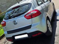 Gebraucht Kia Rio 86 PS (63 kW) 2014 Silber Limousine