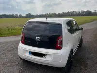 Używany VW up! 68 KM (50 kW) 2015 Biały Hatchback