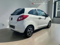 Gebraucht Ford Ka Ambiente 69 PS (50 kW) 2011 Weiß Kleinwagen
