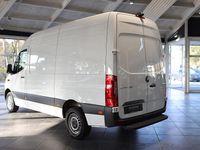 Gebraucht Mercedes Sprinter 214 PS (157 kW) 2024 Arktikweiã Van