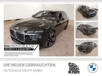 Gebraucht BMW 740 M Sport 299 PS (219 kW) 2025 Black sapphire Limousine