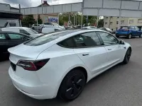 Käytetty Tesla Model 3 Standard Range Plus 239 kW (325 HP) 2021 Valkoinen Sedan