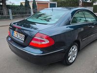 Gebraucht Mercedes CLK320 Elegance 218 PS (160 kW) 2003 Blau Coupé