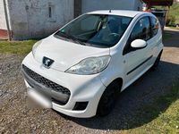 Gebraucht Peugeot 107 68 PS (50 kW) 2009 Weiß Kleinwagen