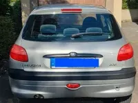Gebraucht Peugeot 206 Style 75 PS (55 kW) 2001 Grau Limousine