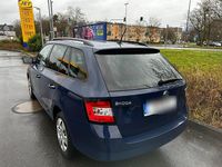 Gebraucht Skoda Fabia Joy 90 PS (66 kW) 2016 Blau Kleinwagen