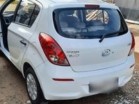 Gebraucht Hyundai i20 86 PS (63 kW) 2014 Weiß Kleinwagen