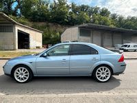 Gebraucht Ford Mondeo 145 PS (106 kW) 2003 Blau Limousine