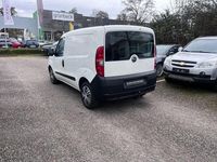 Gebraucht Opel Combo 105 PS (77 kW) 2015 Weiß Van / Kleinbus
