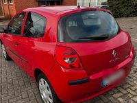 Gebraucht Renault Clio II 67 PS (49 kW) 2006 Rot Kleinwagen