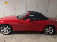 Second-hand Mazda MX5 110 CP (80 kW) 2000 Roșu Cabrio