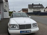 Gebraucht Mercedes E320 Sportline 220 PS (161 kW) 1995 Weiß Limousine