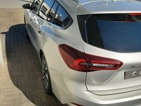 Usado Ford Focus Titanium 125 CV (91 kW) 2024 Plateado Familiar