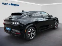 Usata Ford Mustang Mach-E 197 kW (269 CV) 2021 Nero SUV