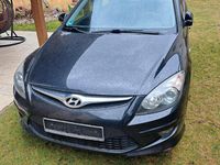 Gebraucht Hyundai i30 110 PS (80 kW) 2011 Kombi