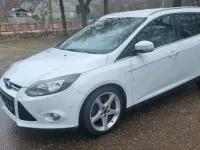Gebraucht Ford Focus 182 PS (133 kW) 2012 Weiß Kombi