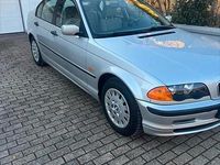 Gebraucht BMW 316 105 PS (77 kW) 1999 Silber Limousine