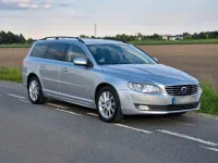 Używany Volvo V70 181 KM (133 kW) 2016 Srebrny Kombi