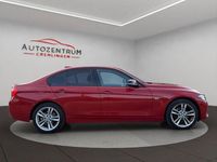 Gebraucht BMW 320 Sport Line 184 PS (135 kW) 2016 Rot Limousine