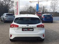 Gebraucht Ford Focus Trend 101 PS (74 kW) 2018 Weiß Limousine