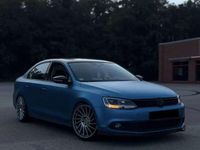 Gebraucht VW Jetta 122 PS (89 kW) 2014 Blau Limousine