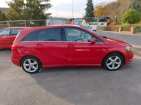 Gebraucht Mercedes B200 Edition 1 156 PS (114 kW) 2012 Rot Van / Kleinbus