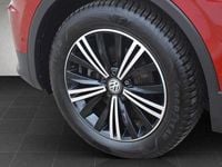 Gebraucht VW Tiguan Sound 150 PS (110 kW) 2017 Ruby red metallic SUV