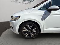 Gebraucht VW Touran Highline 150 PS (110 kW) 2022 Weiß Van / Kleinbus