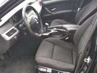 Gebraucht BMW 525 197 PS (144 kW) 2008 Schwarz Limousine